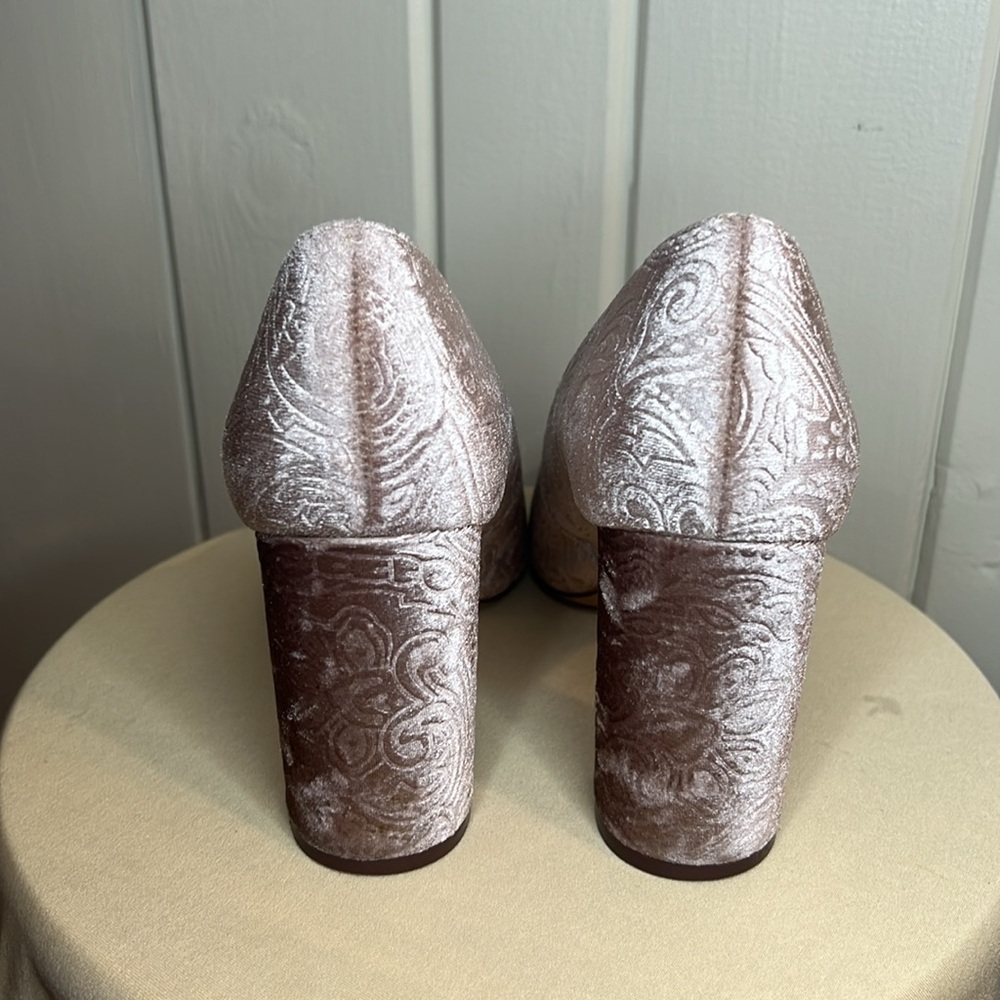 Nine West Jacquard Velvet Heels - Picture 4 of 10